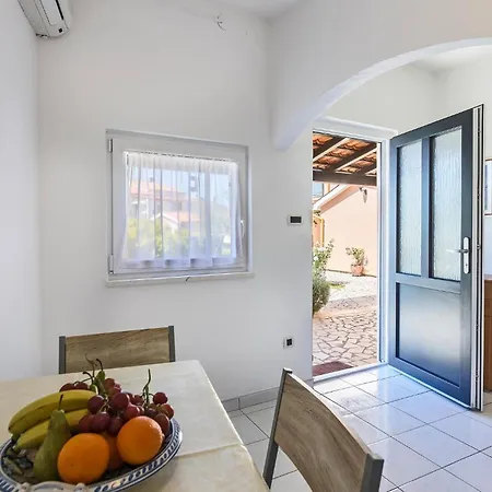 Cozy In With Kitchen Holiday home